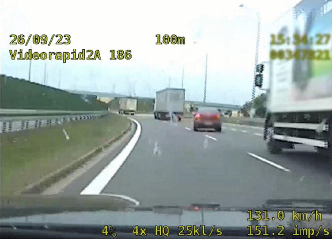 Pruł starym renault przez miasto. 265 pkt karnych i dwie kolizje