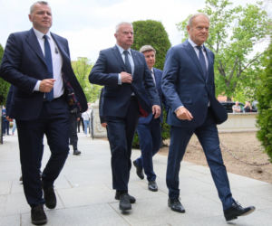 Donald Tusk na pogrzebie Andrzeja Olechowskiego. Współzałożyciel PO spoczął w Wilanowie