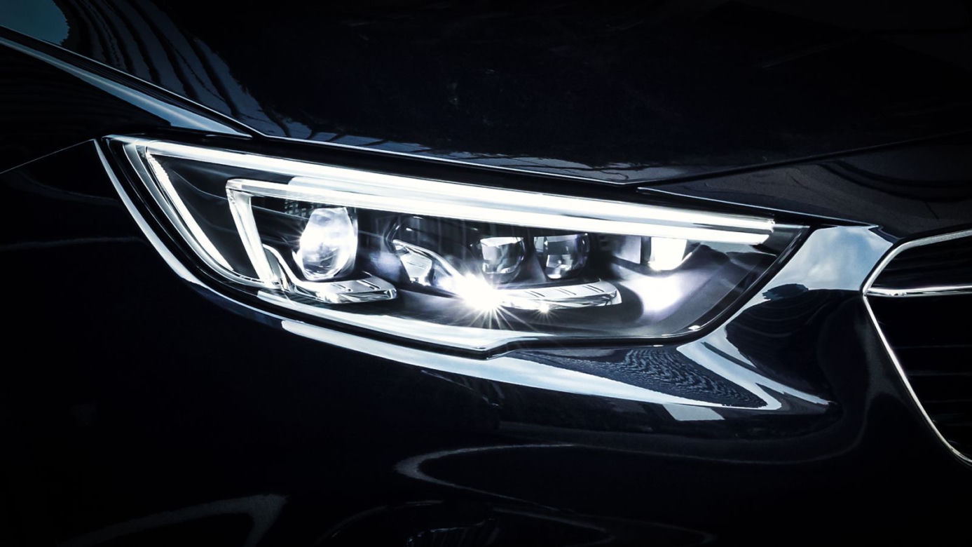 Opel Insignia Sports Tourer 1.6 Turbo 200 KM A6