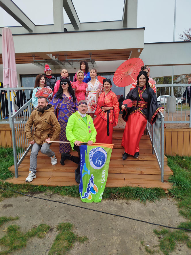 Mazowieckie Morsy otworzyły sezon morsowania 2025/2026 nad zalewem w Siedlcach