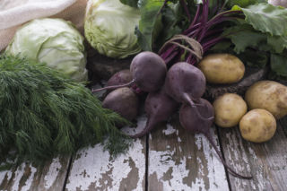 Buraki kontra ziemniaki. Co wybrać dla lepszego metabolizmu i odporności?