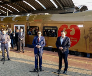 Mateusz Morawiecki przywitał Powstańca Śląskiego
