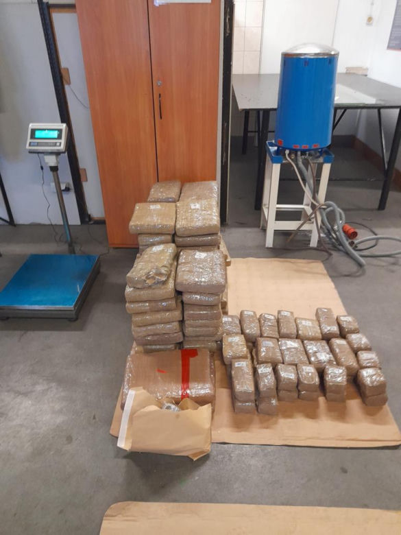  Korczowa. Miały być mrożonki. Znaleźli prawie 300 kg haszyszu w chłodni ciężarówki!