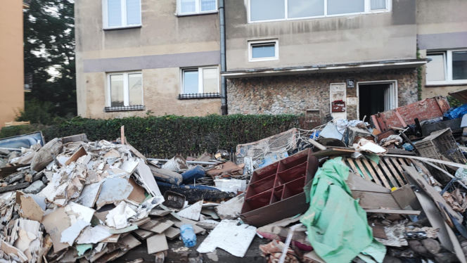 Pękła tama, fala zalała miasto. Dwa lata od koszmaru na Dolnym Śląsku. "Dzieci płakały"