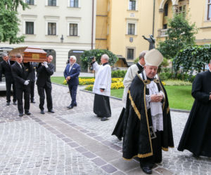 Oddał wszystko kościołowi