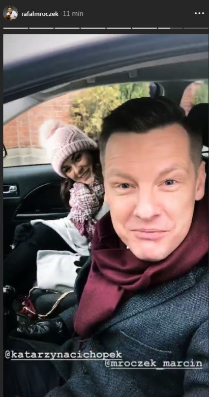 M jak miłość. Kinga (Katarzyna Cichopek), Piotrek (Marcin Mroczek) na chrzcinach bliźniaczek