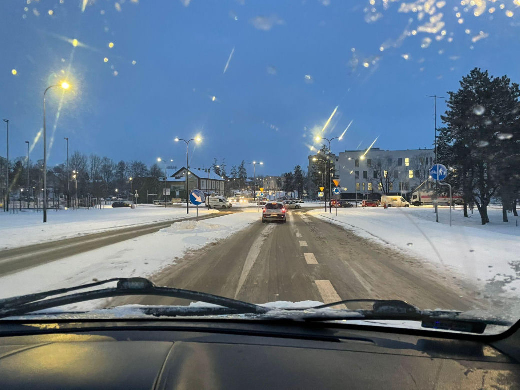 Śnieg na ulicach Nowego Sącz