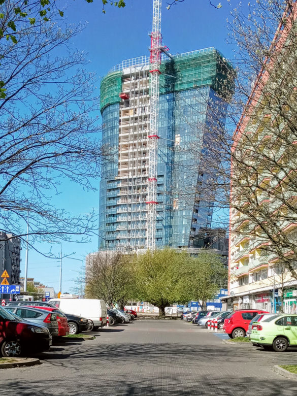 Budowa Hanza Tower - kwiecień 2020