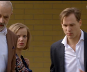 O mnie się nie martw 3 sezon odc. 12. Marek Kaszuba (Krzysztof Stelmaszyk), Marcin (Stefan Pawłowski), Iga (Joanna Kulig)