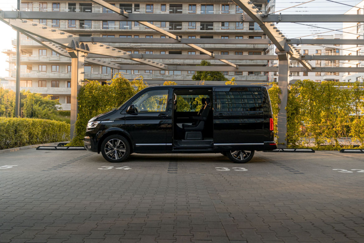 Volkswagen Multivan T6.1 Highline 2.0 TDI 204 KM DSG7 4MOTION