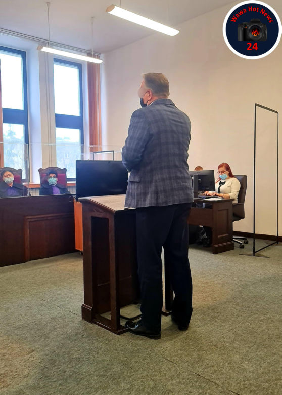Dawid M. podźgał taksówkarza nożem. Stanął przed sądem
