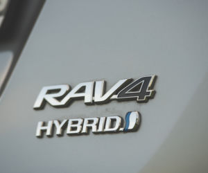 Toyota RAV4 Hybrid czwarta generacja