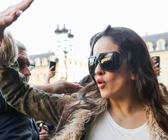 Teledyskiem w Polsce rozbudziła nadzieje, teraz zostawiła fanów z niczym!