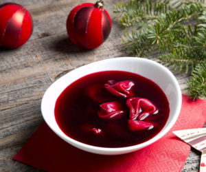 Najlepszy barszcz wigilijny z uszkami – klasyka świąt w perfekcyjnym wydaniu