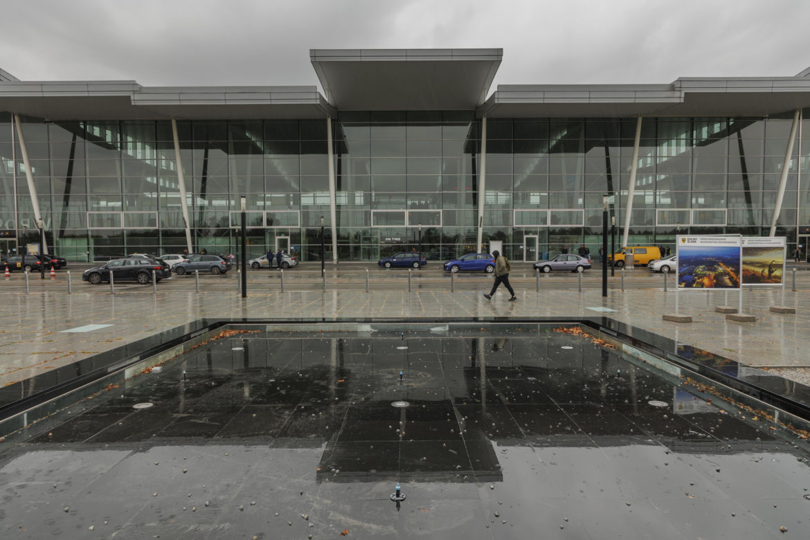 Awantura o szefa wrocławskiego Portu Lotniczego 