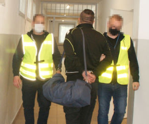 Kradł butle na potęgę. Włamywacz z Zamościa trafił już do aresztu