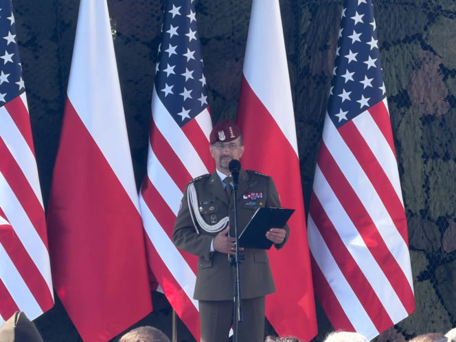 Michael Ollis patronem Centrum Kultury w Olesznie. Ocalił życie Polakowi. Na uroczystości był prezydent Nawrocki