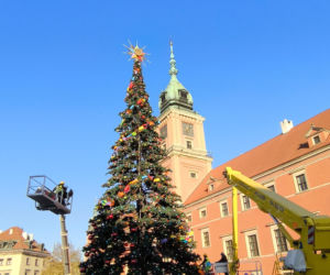 Dziwny obiekt w centrum Warszawy. Co tu powstaje? Stolica już stroi się na Boże Narodzenie!