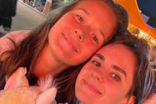 Daria Kasatkina jest lesbijką i podróżuje z dziewczyną. Kim jest rywalka Igi Świątek? ZDJĘCIA