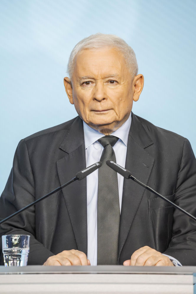 Smutny widok domu Kaczyńskiego. Willa na Żoliborzu się sypie