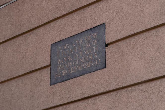 Domy oficerów i podoficerów Wojsk Polskich im. gen. J. Krzemińskiego