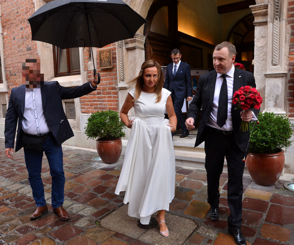 Joanna Klimek i Jacek Kurski w drodze na ślub