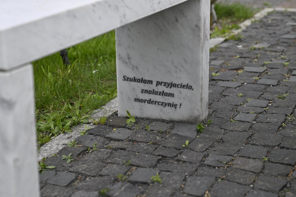 „Szukałam przyjaciela, znalazłam morderczynię”. Zabili i zakopali 16-letnią Kornelię. Mijają cztery lata