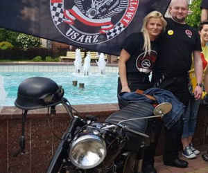 Korwin oddał córkę motocykliście