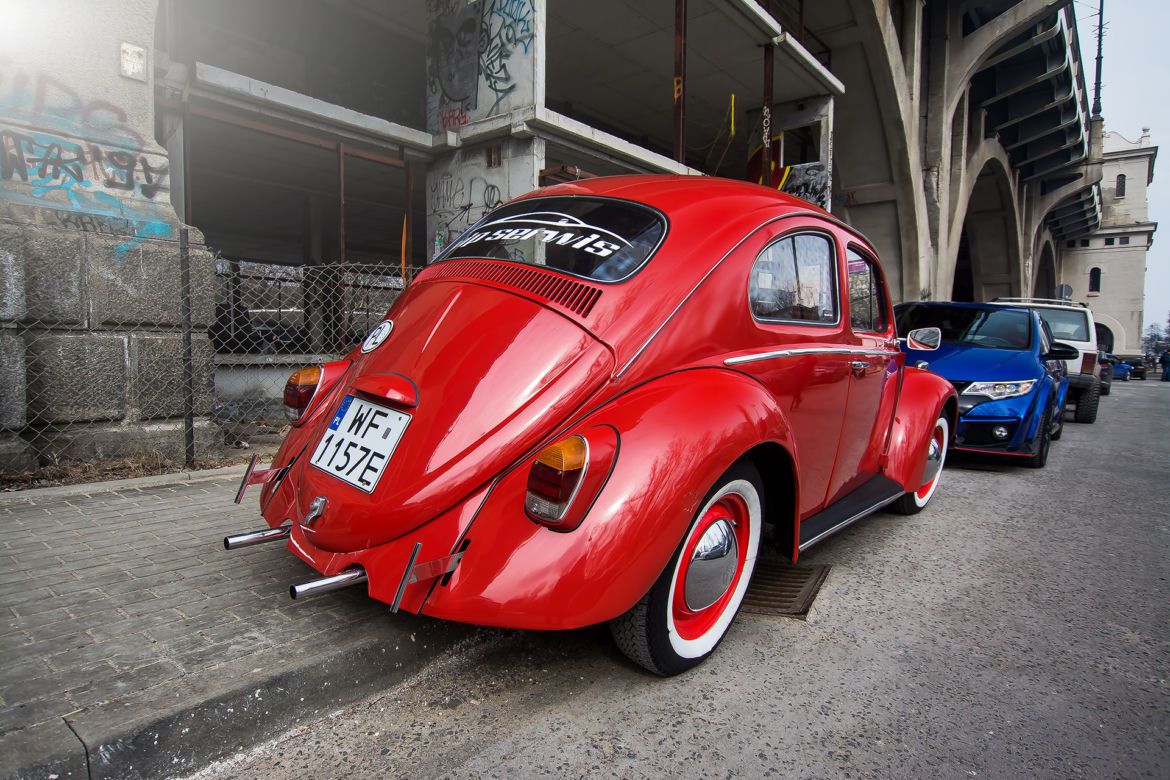 Wietrzenie garaży - wiosenne spotkanie Youngtimer Warsaw