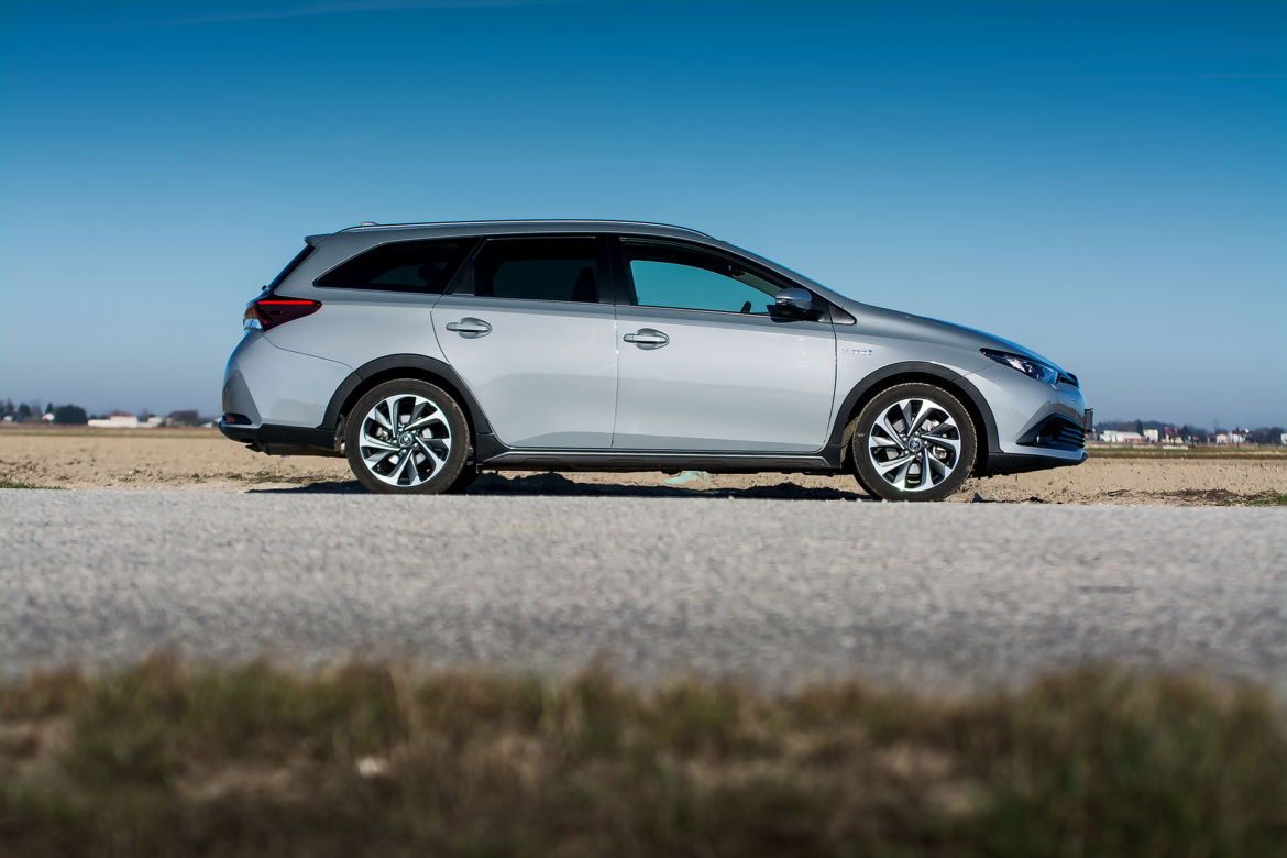 Toyota Auris Touring Sports 1.8 Hybrid Freestyle