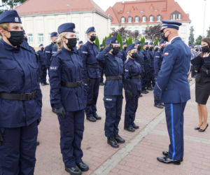 Ślubowanie policjantów w Bydgoszczy. Zdjęcia z uroczystości