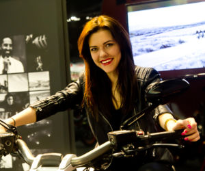 hostessy na targach Motor Show Poznań 2016