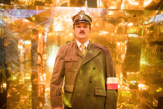 Dawid Ogrodnik w "Prałacie"