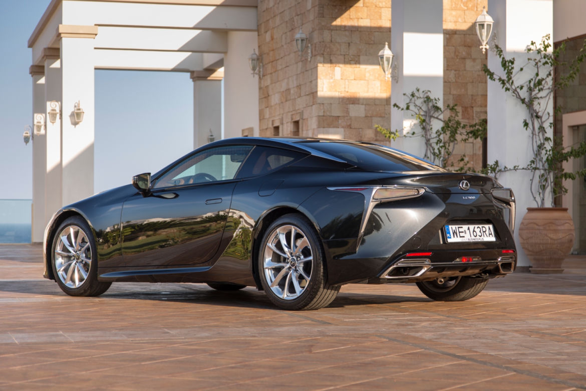 Lexus LC500 5.0 V8 477 KM Carbon