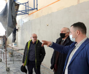 Zespół Szkół Ponadpodstawowych z Nawojowej po remoncie