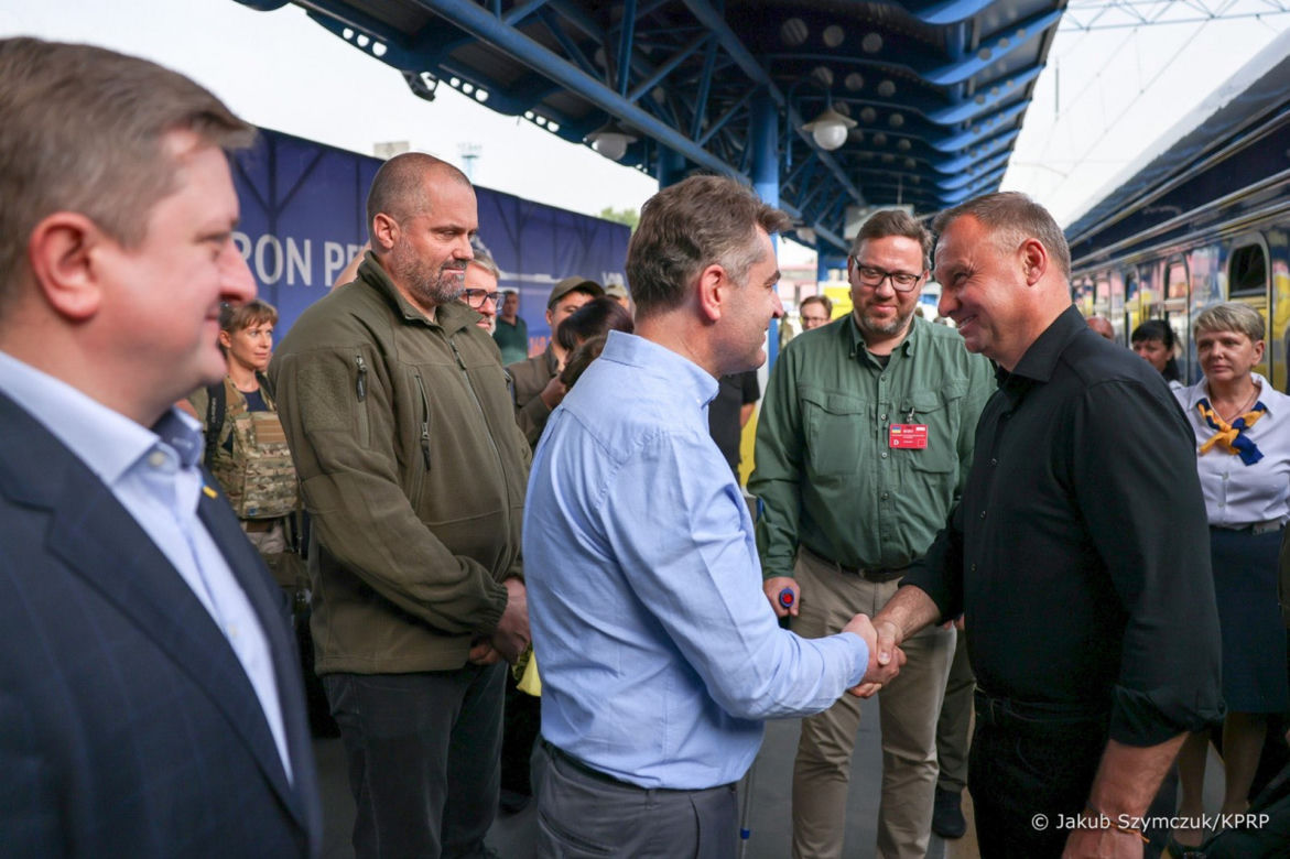 Andrzej Duda w Kijowie. Został uhonorowany w Alei Odważnych