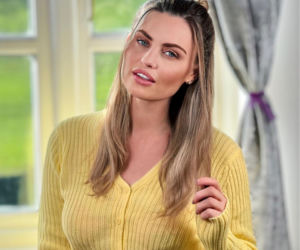 Modelka lituje się nad ubogimi facetami i pokazuje im gorące zdjęcia za darmo. Ma też radę dla ich żon!