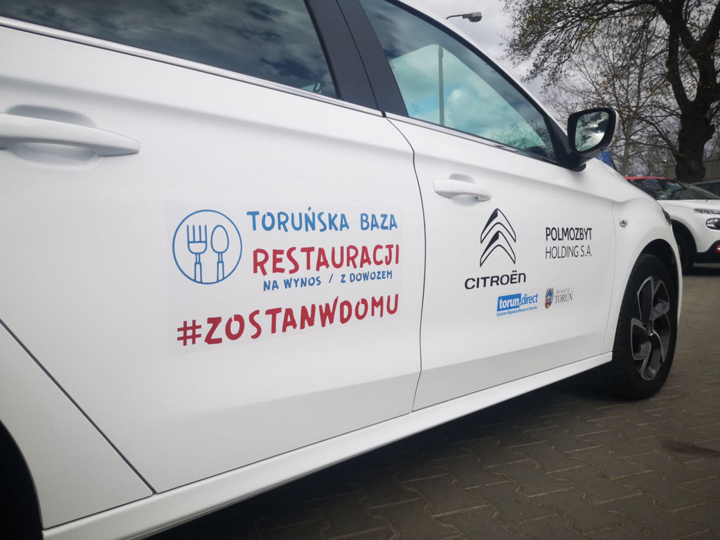 Restauratorzy z Torunia ruszyli z pomocą dla medyków. Piękna akcja #gastropomaga 