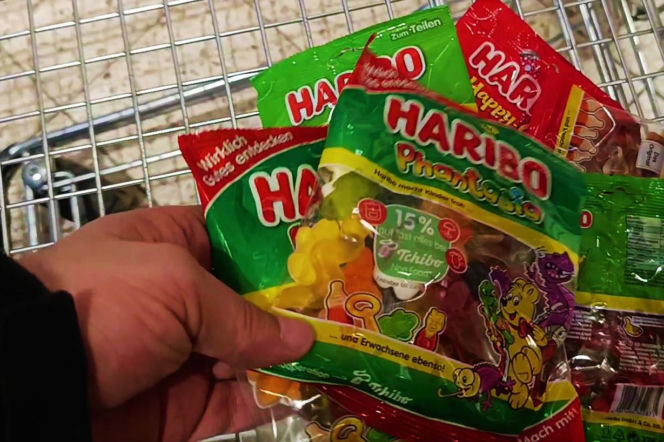 Żelki Haribo w polskich i niemieckich sklepach