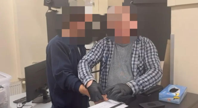 Skatował 20-latka na oczach kamer. Policja pokazała, co stało się w centrum Warszawy