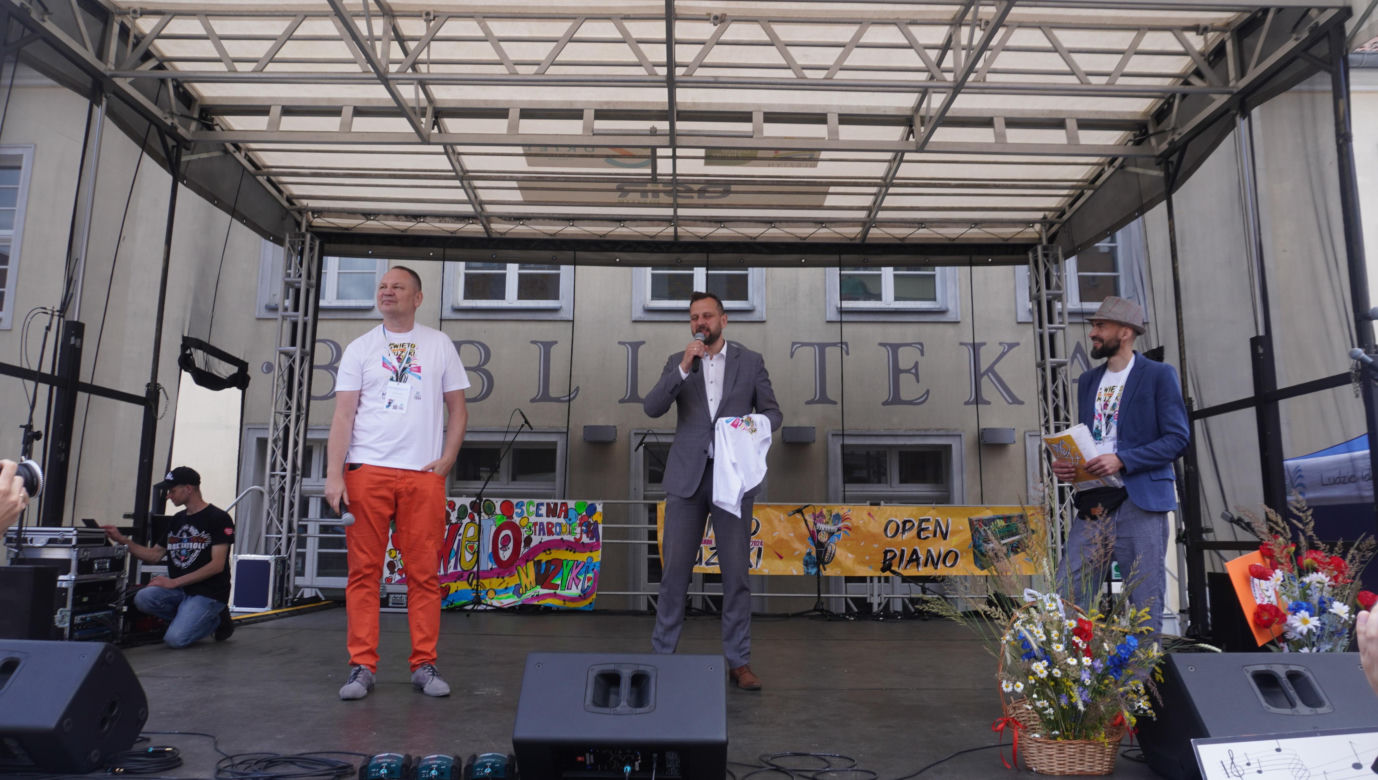 Dni Muzyki 2024  w Olsztynie. Stare Miasto opanowali miłośnicy tańca i śpiewu. Zobacz zdjęcia!