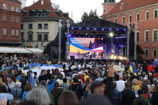 35 lat niepodległej Ukrainy. Obchody na Placu Zamkowym w Warszawie