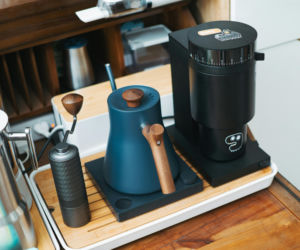 Zanim kawa ziarnista przekształci się w napar: wybieramy młynek do kawy do domu