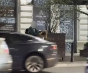 Seks na chodniku w centrum Warszawy. Para oddawała się uniesieniom przy Alejach Jerozolimskich