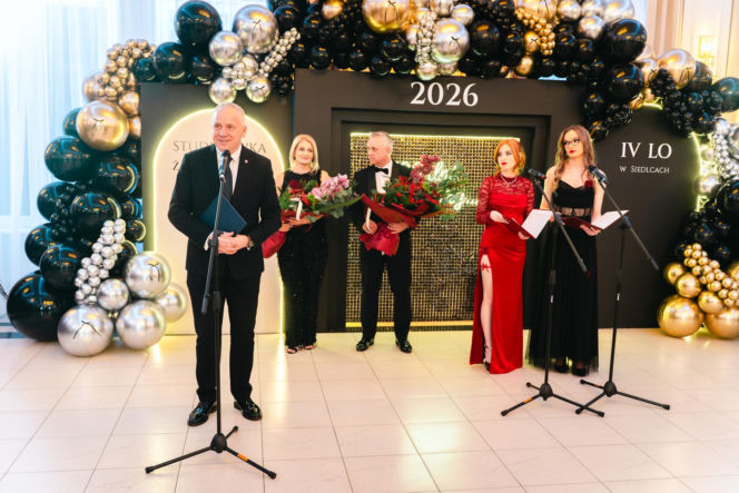 Studniówka 2026 młodzieży z IV LO im. Hetmana Stanisława Żółkiewskiego w Siedlcach