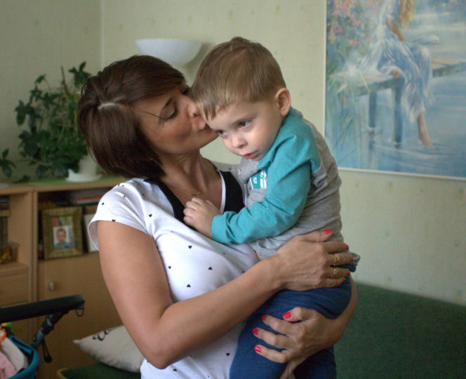 Nie żyje mała wojowniczka. Wcześniej zmarł jej braciszek. Urzędnicy odmawiali pomocy