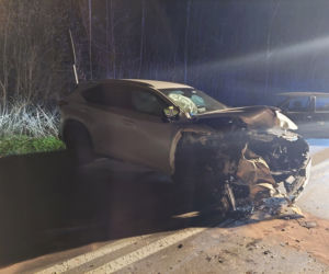 PILNE! Wypadek dwóch aut na trasie Starachowice - Tychów. Droga zablokowana