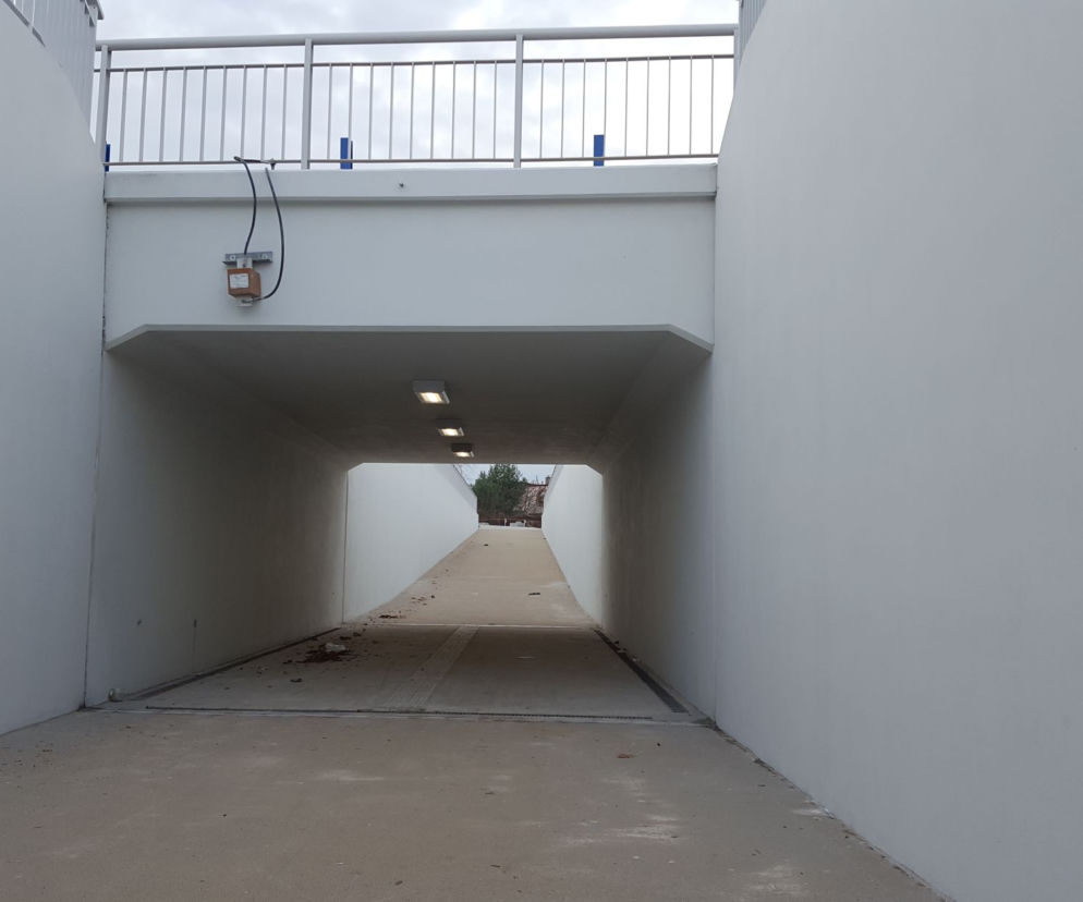Z Leszczynka na Zaborowo. Tunel pod torami gotowy, ale formalnie jeszcze zamknięty