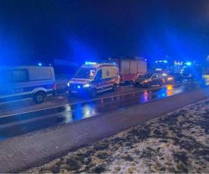 Wieczorna tragedia na torach w Płocku! Jedna osoba nie żyje