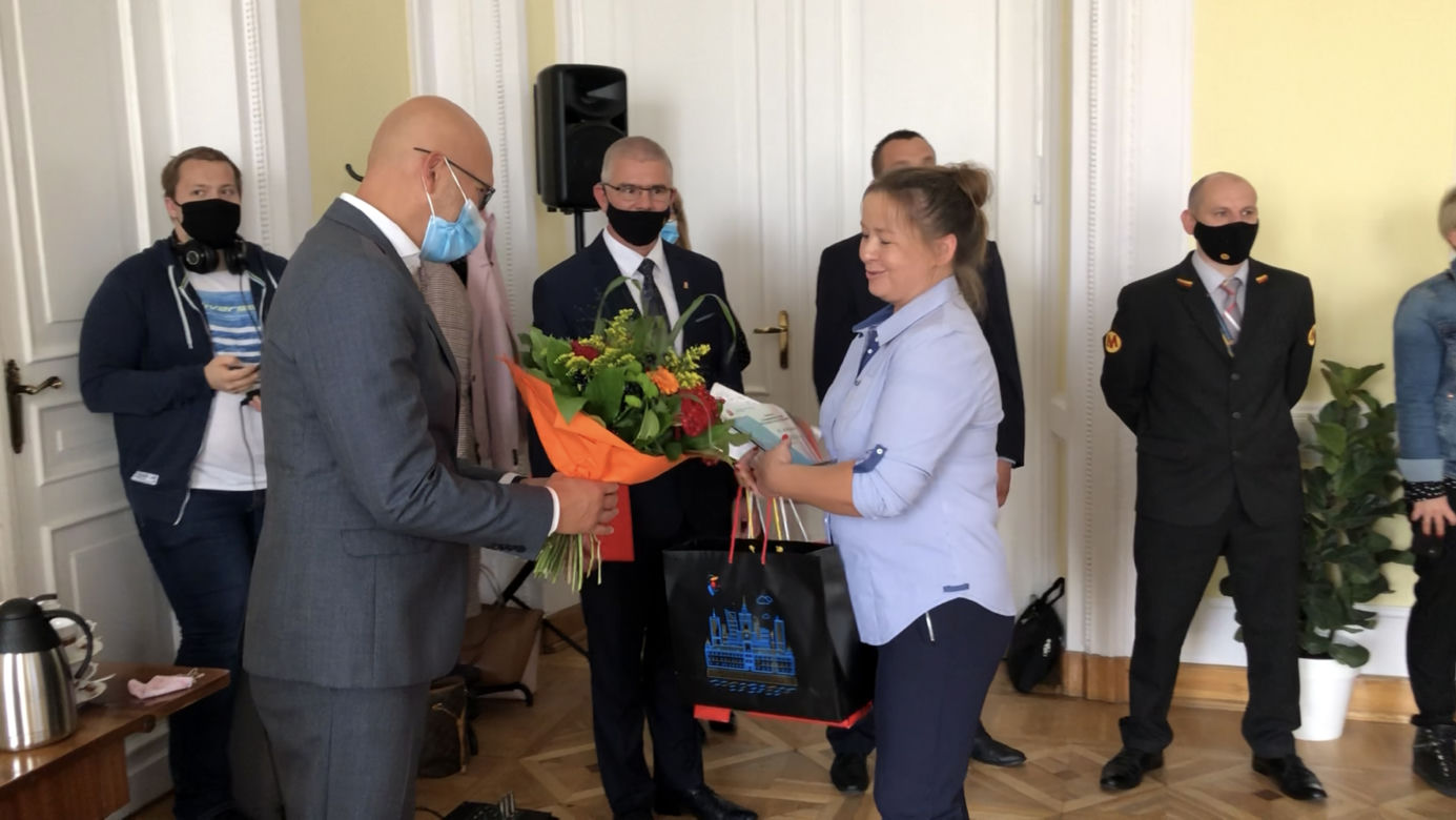 Oto warszawscy bohaterowie. Oni ratowali życie pasażerom
